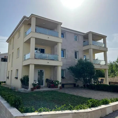 Apartman Sven Malinska Exterior foto