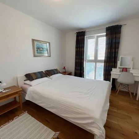 Apartman Sven Malinska Exterior foto